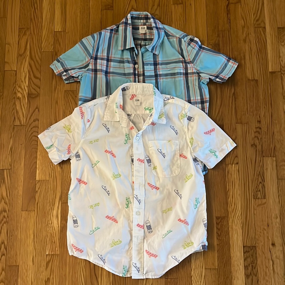 Set of 2 Gap Boys Button Ups (Size M)